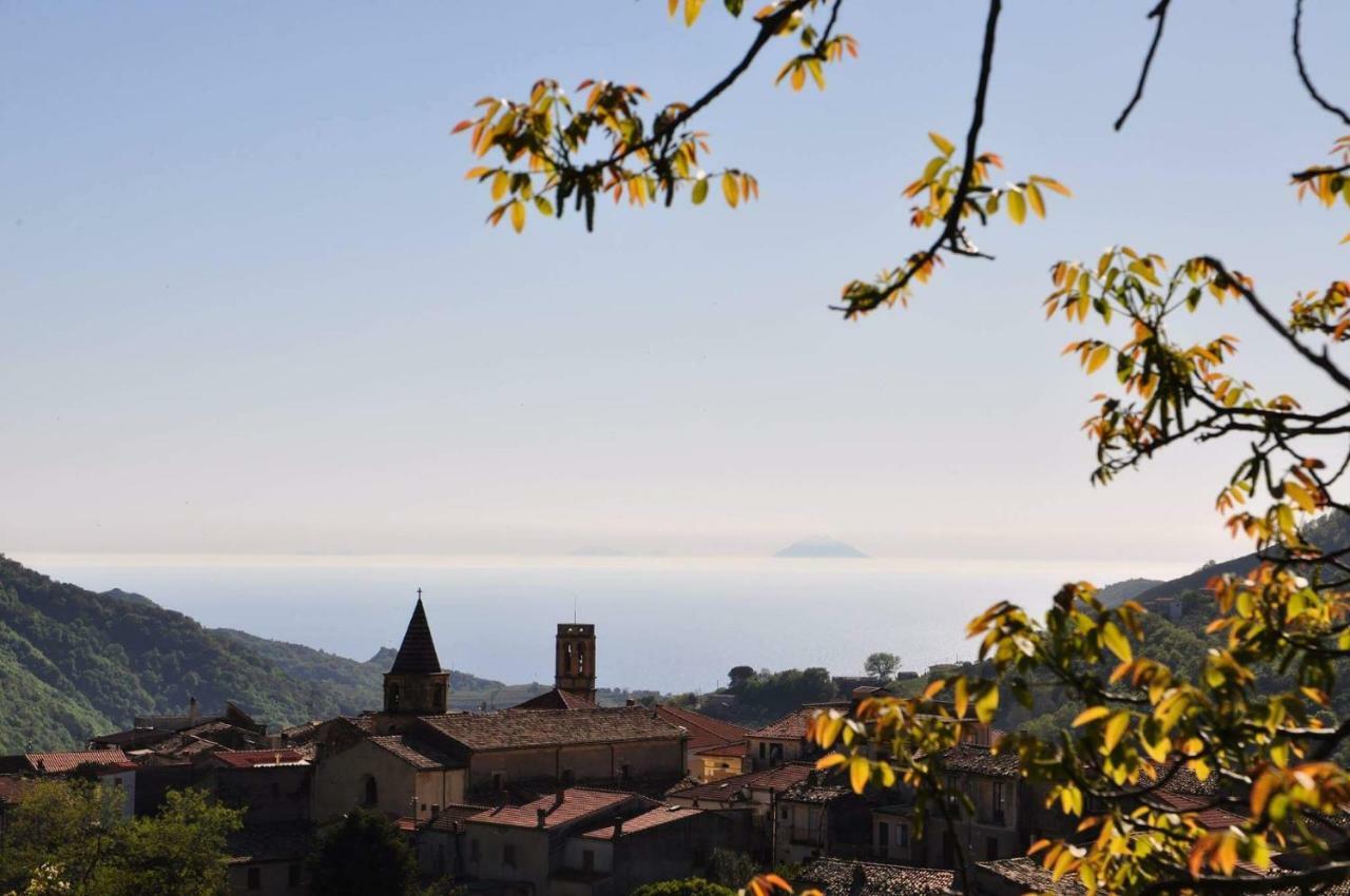 Colazione Dei Canottieri Bed & Breakfast Lago  Exterior foto